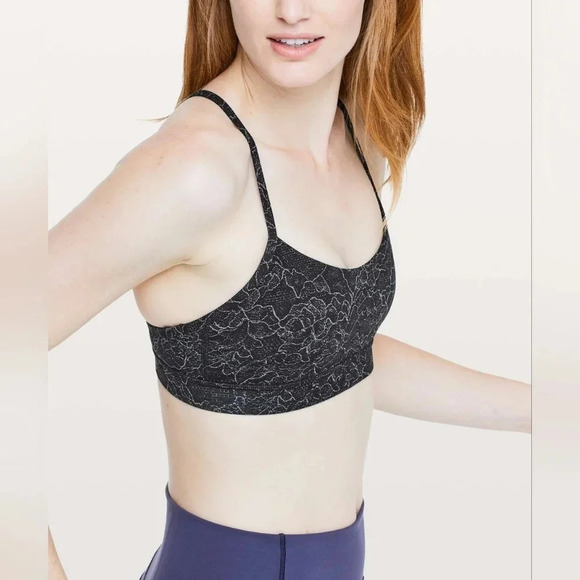 Lululemon Flow Y Bra *Nulu Sport Bra Size 10 Outdoors Gym Athletic Running - Picture 2 of 8
